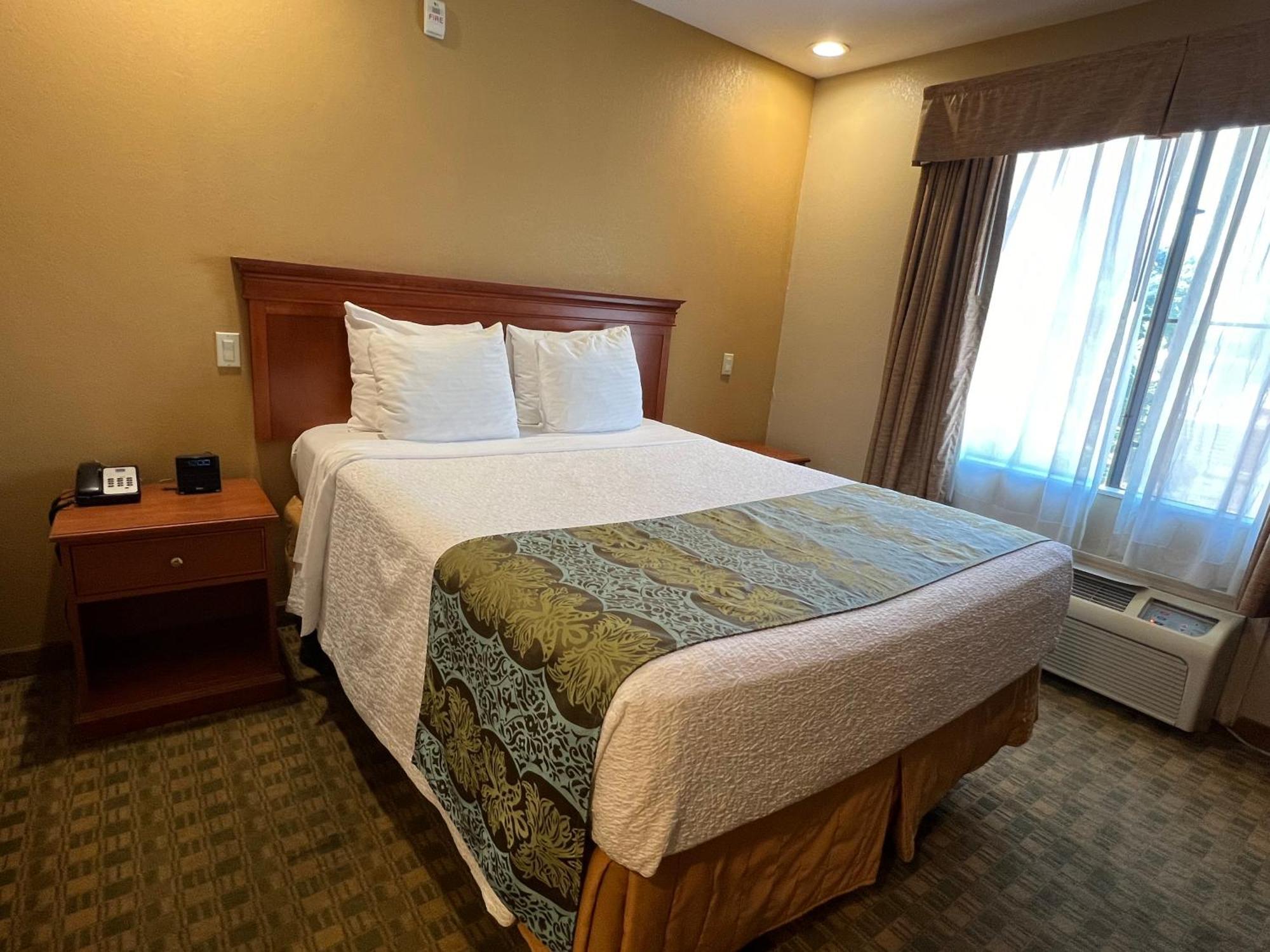 Pleasant Hill Inn Экстерьер фото