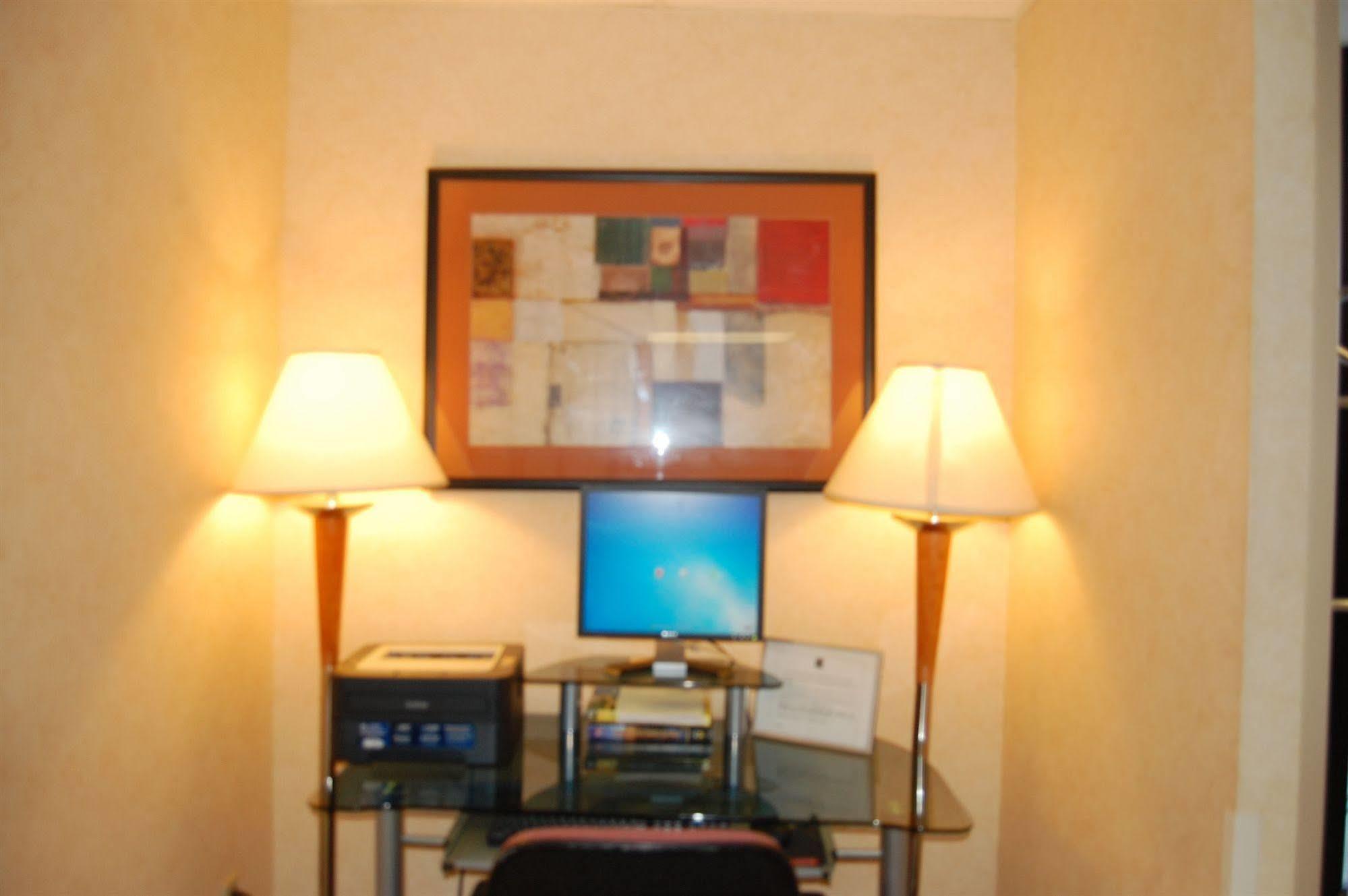 Pleasant Hill Inn Экстерьер фото