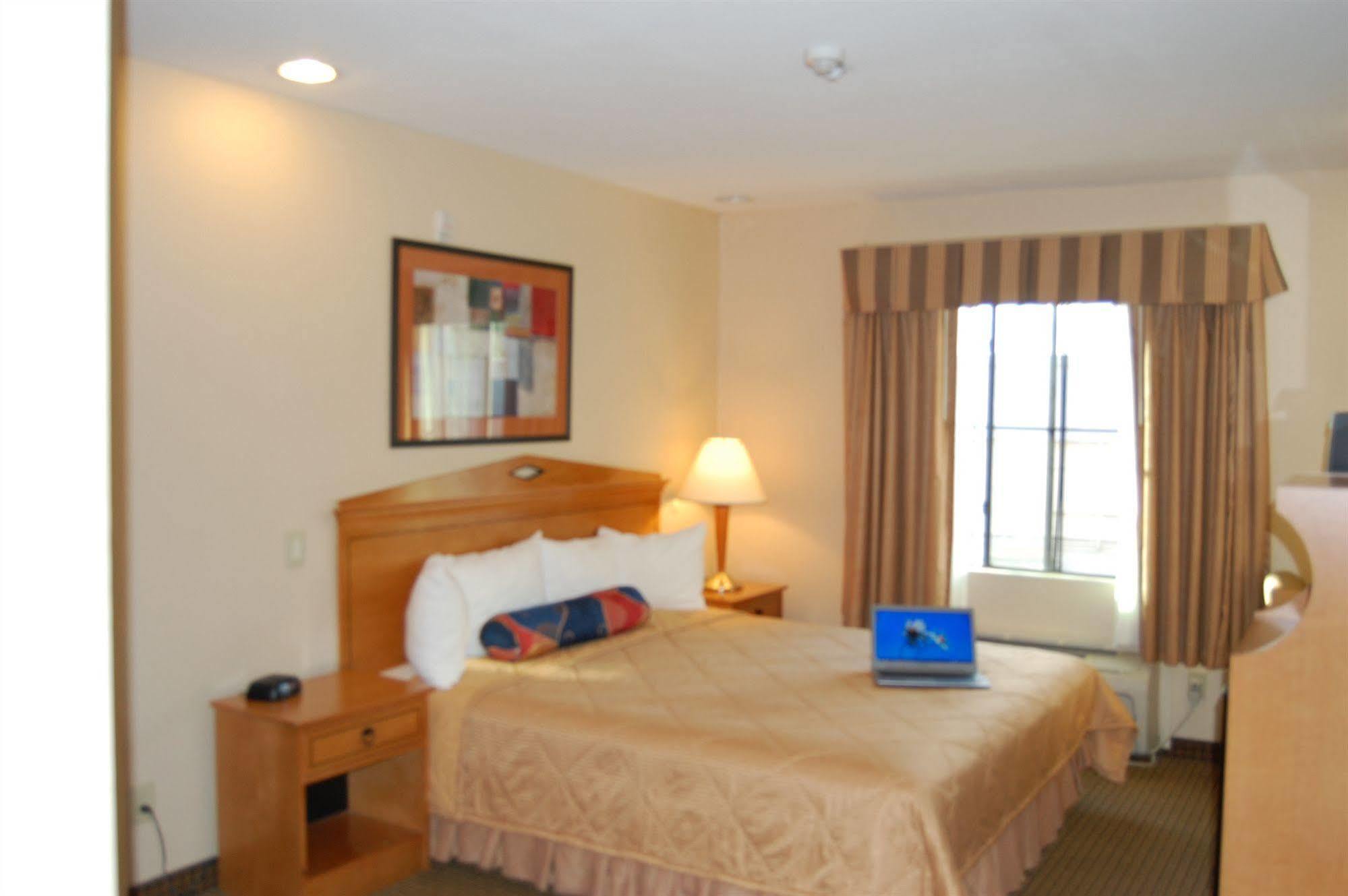 Pleasant Hill Inn Экстерьер фото