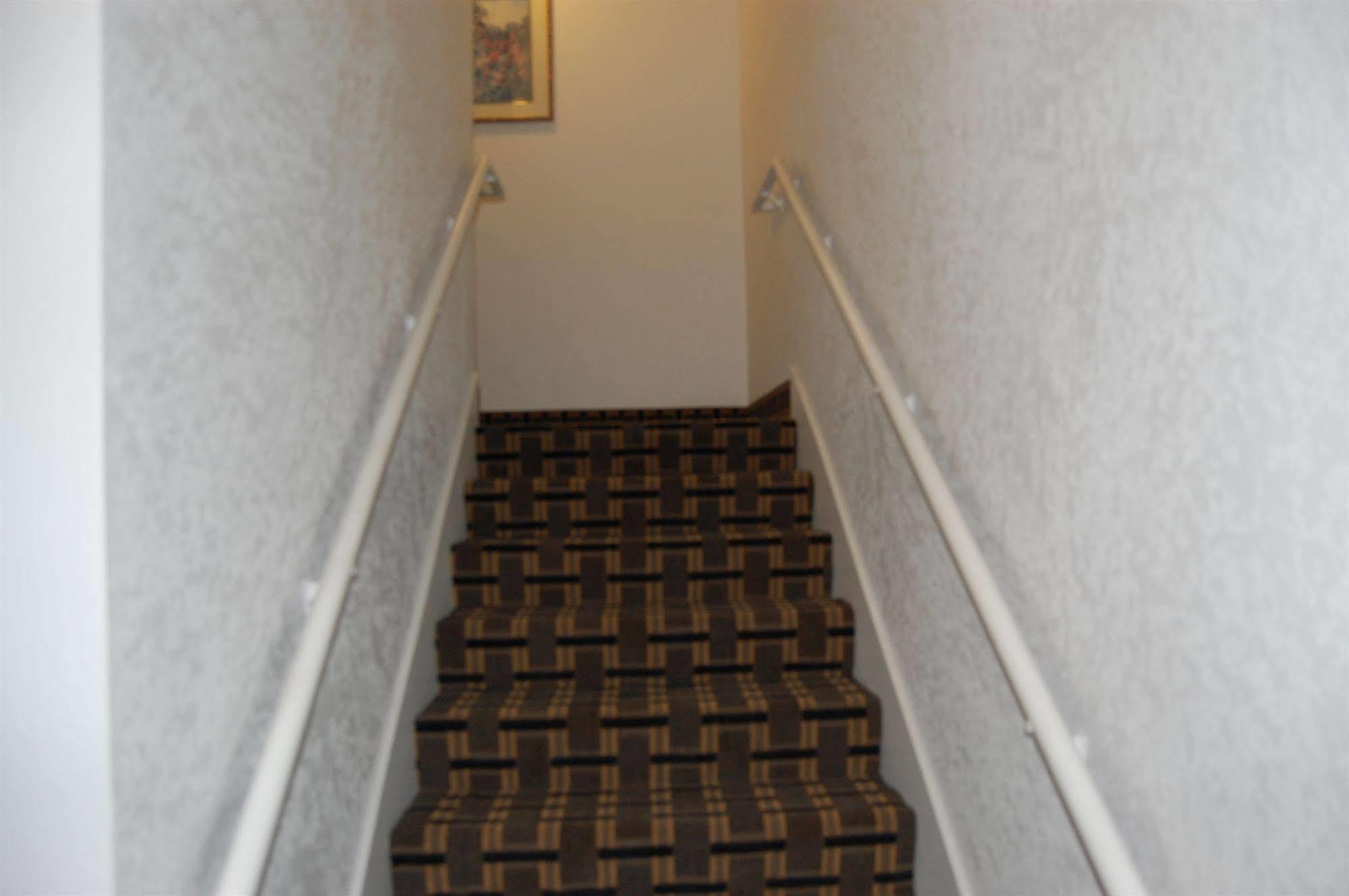 Pleasant Hill Inn Экстерьер фото